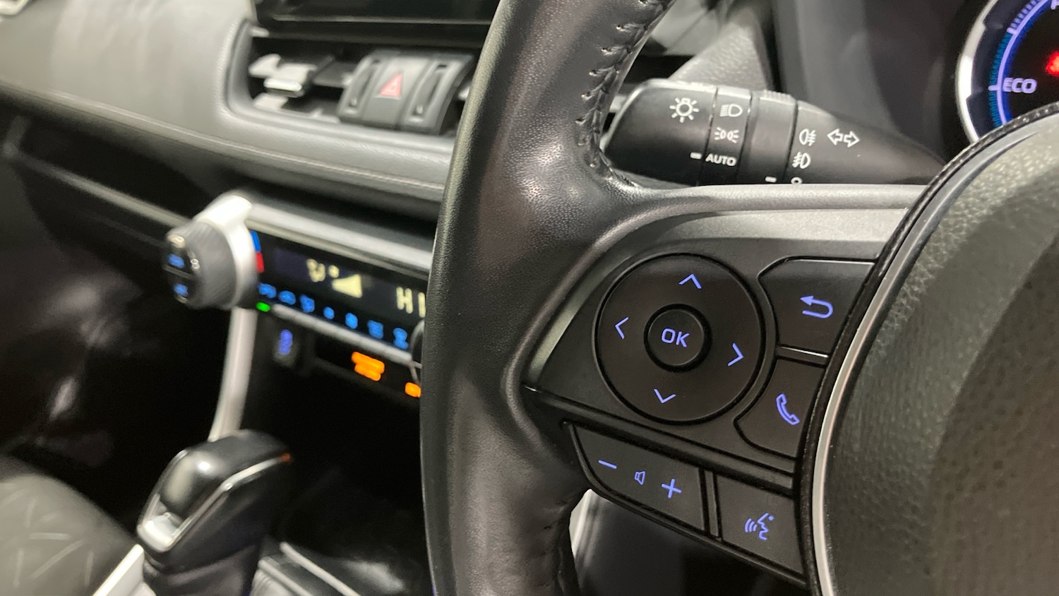 Used Toyota RAV4 2021 for sale - 77003194: Photo 29