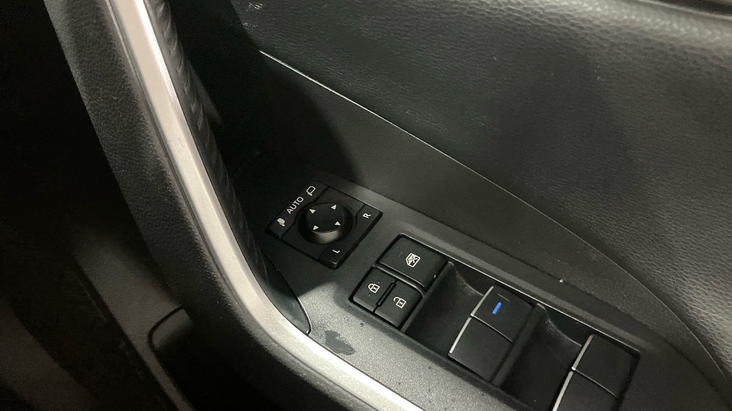 Used Toyota RAV4 2021 for sale - 77003194: Photo 31