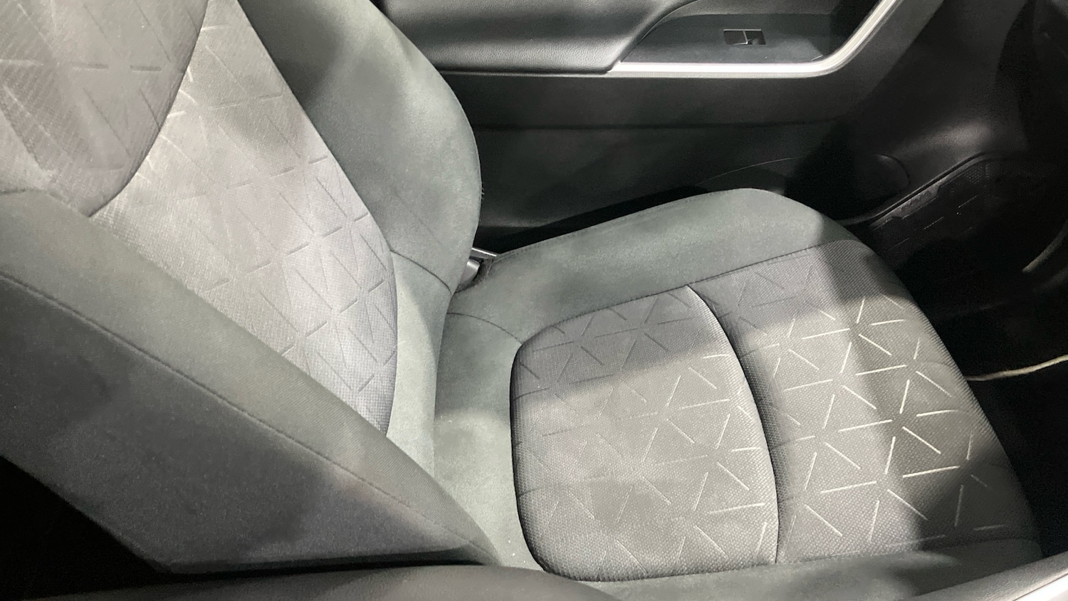 Used Toyota RAV4 2021 for sale - 77003194: Photo 34