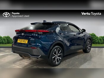 Used Toyota C-HR 2024 for sale - 76452648: Photo