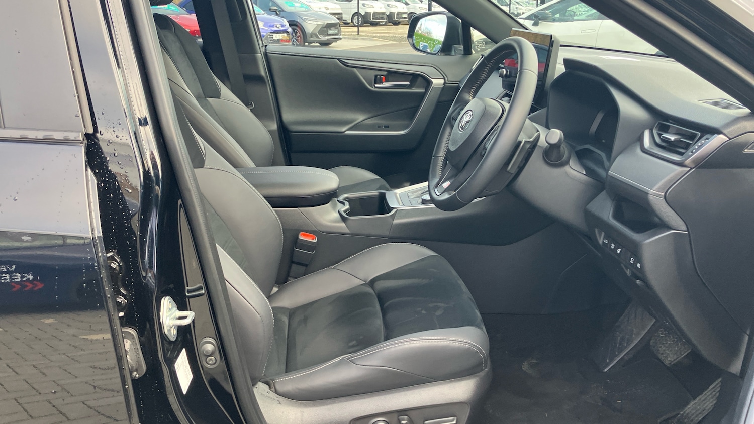 Used Toyota RAV4 2025 for sale - 76518441: Photo 11