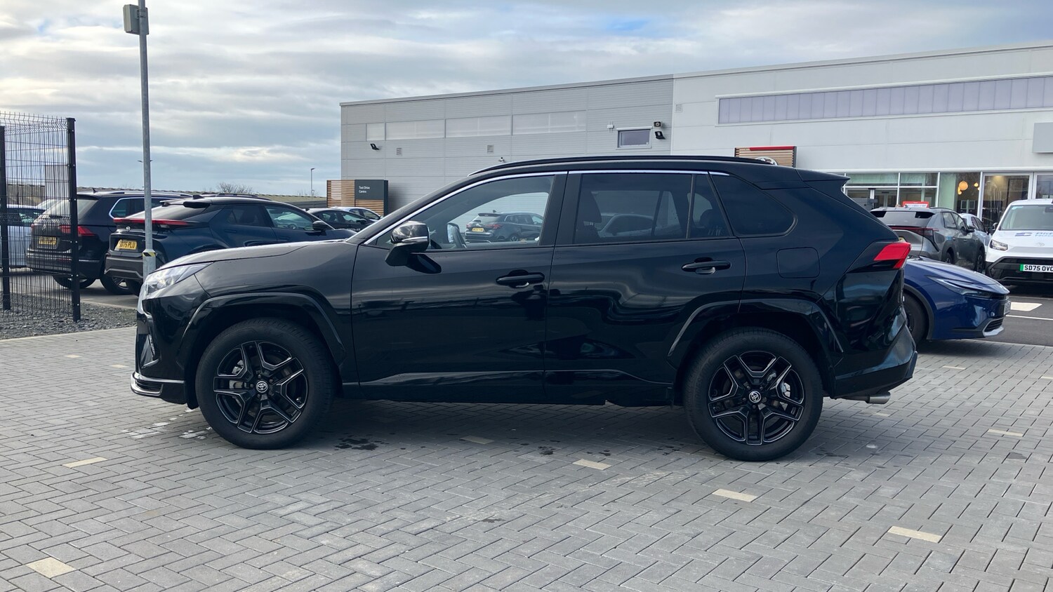 Used Toyota RAV4 2025 for sale - 76518441: Photo 17