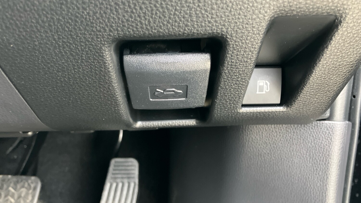 Used Toyota RAV4 2025 for sale - 76518441: Photo 34