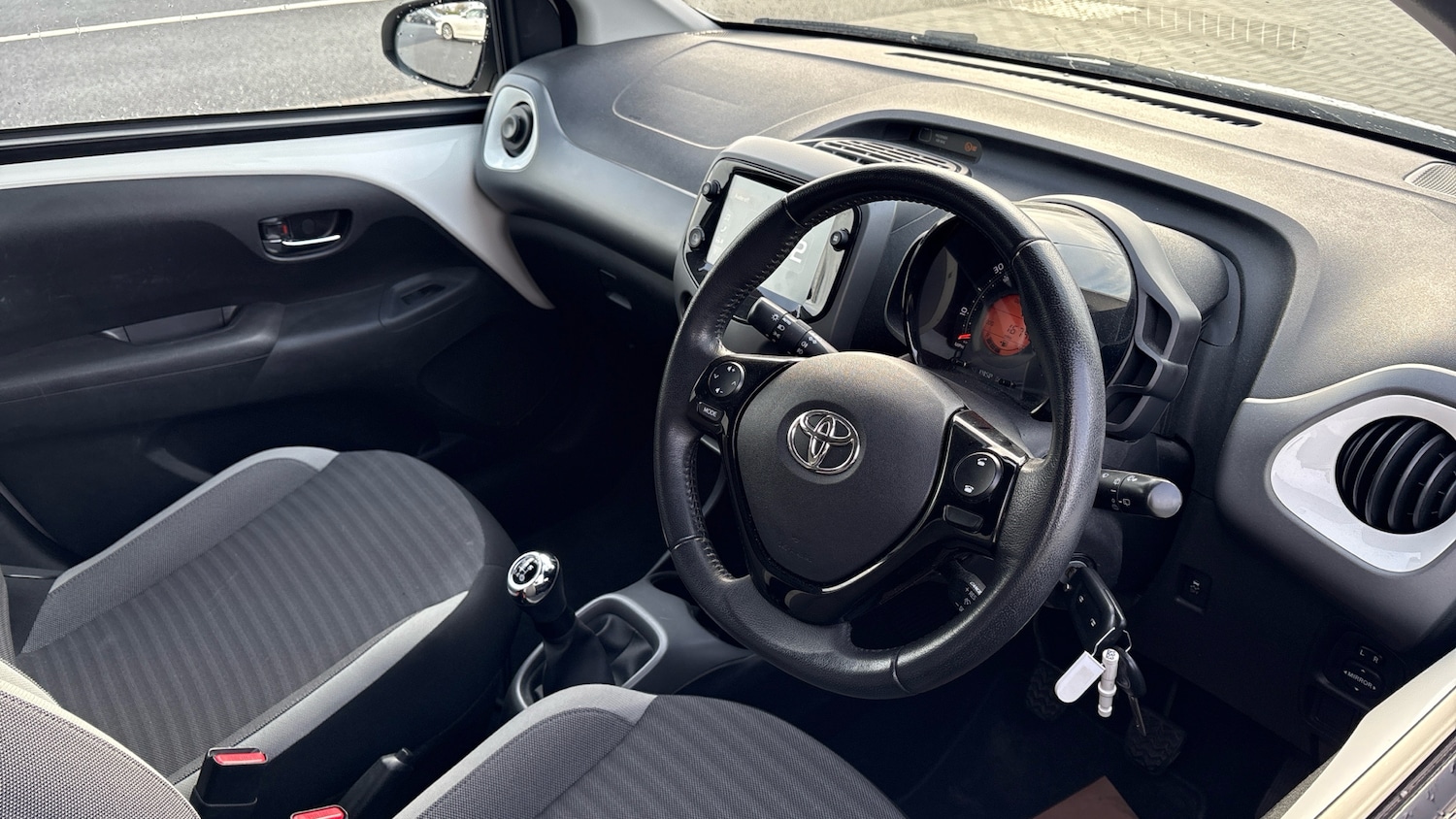 Used Toyota AYGO 2019 for sale - 77225669: Photo 11