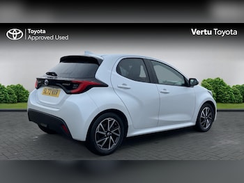 Used Toyota Yaris 2022 for sale - 76984621: Photo