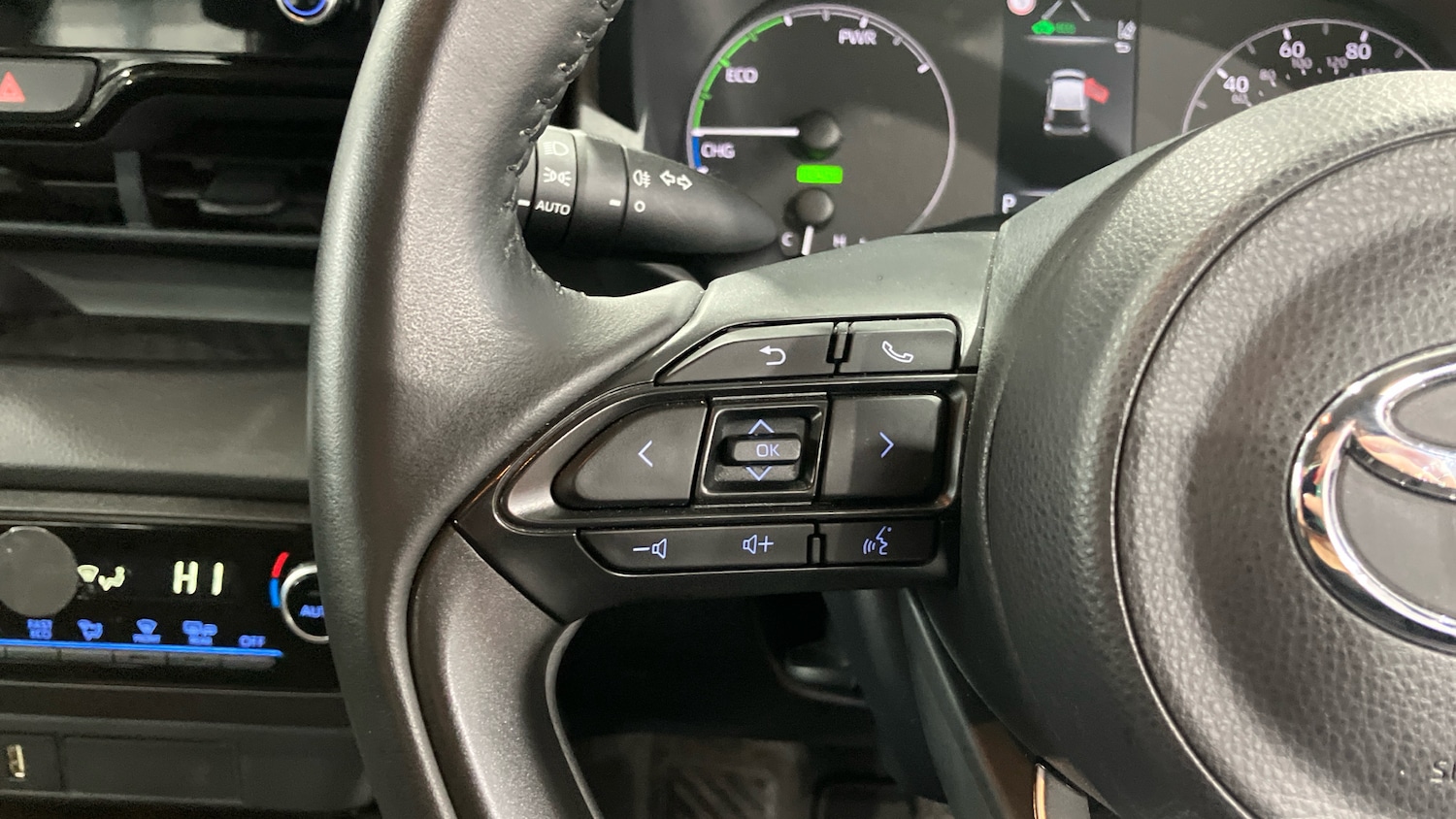 Used Toyota Yaris 2020 for sale - 77641252: Photo 29