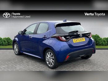 Used Toyota Yaris 2023 for sale - 77501633: Photo