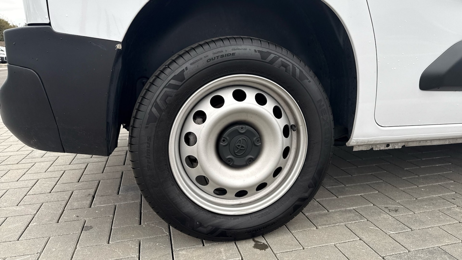 Vehicle 28