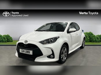 Used Toyota Yaris 2024 for sale - 76780049: Photo