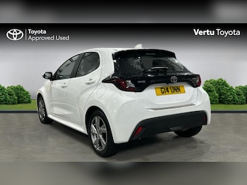 Used Toyota Yaris 2024 for sale - 76780049: Photo