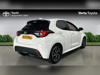 Used Toyota Yaris 2022 for sale - 76159872: Photo 2