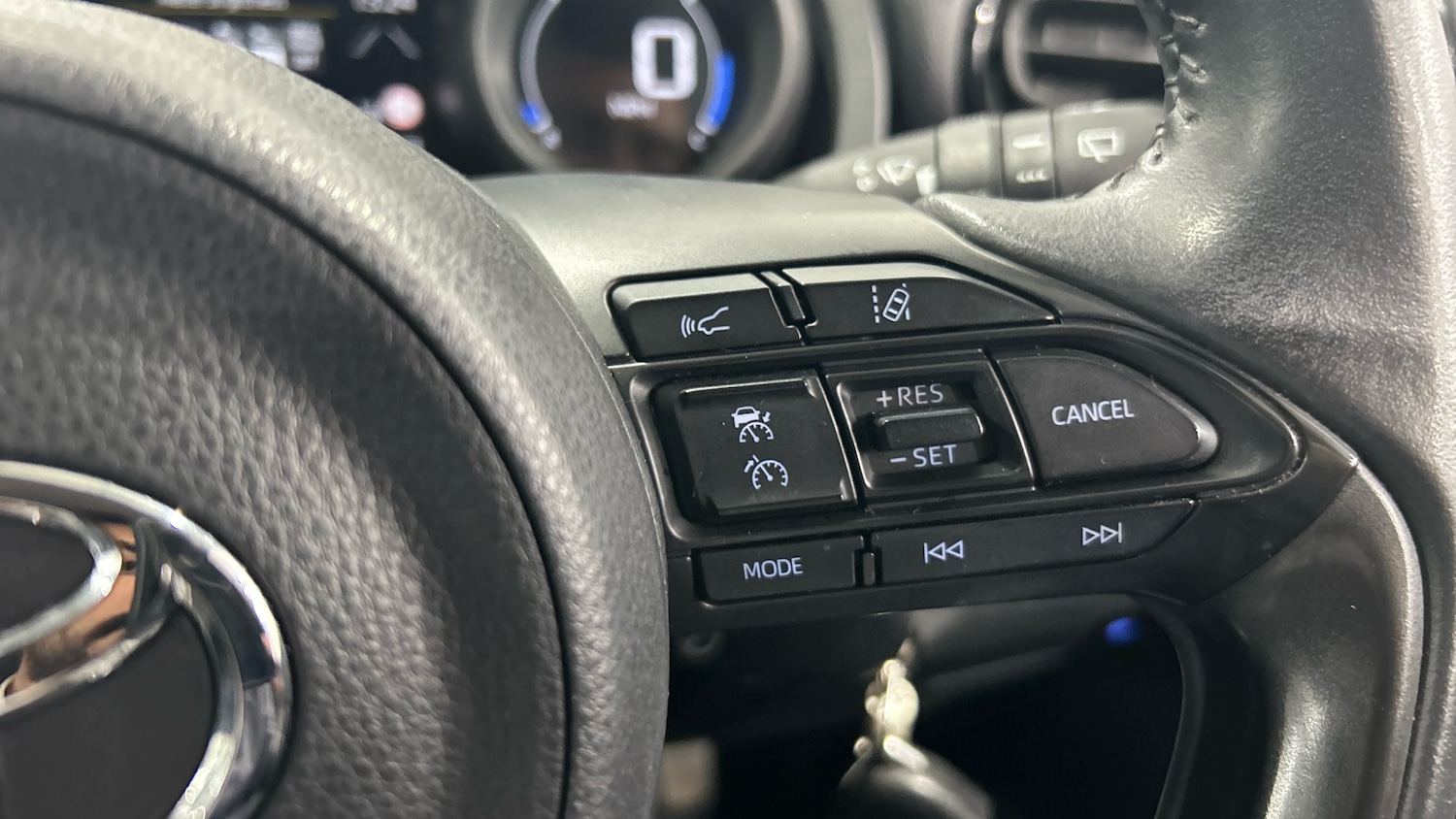 Used Toyota Yaris 2022 for sale - 76159872: Photo 30