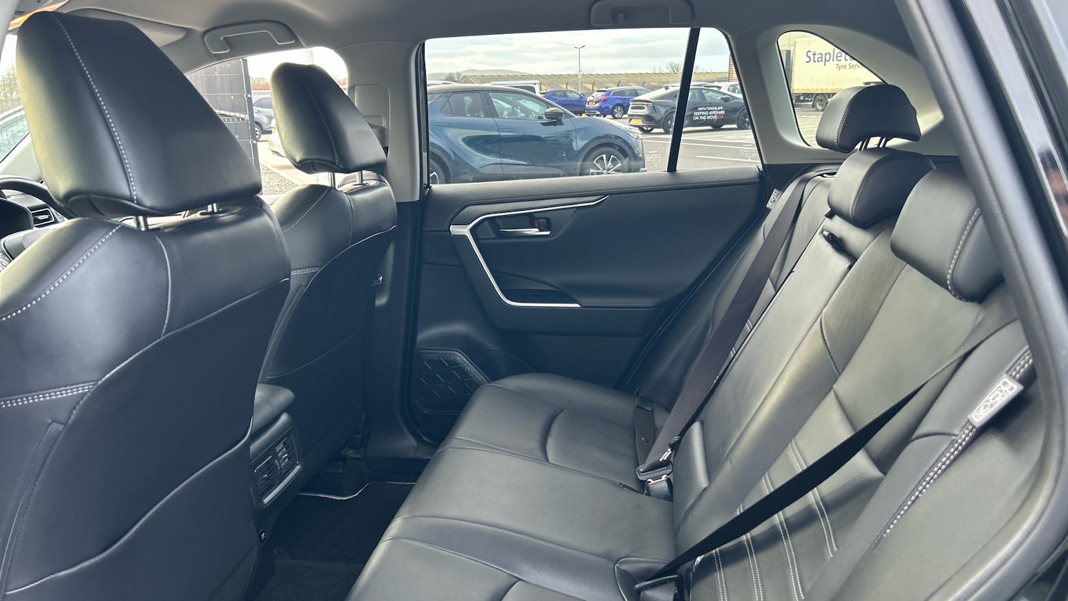 Used Toyota RAV4 2020 for sale - 76539235: Photo 13