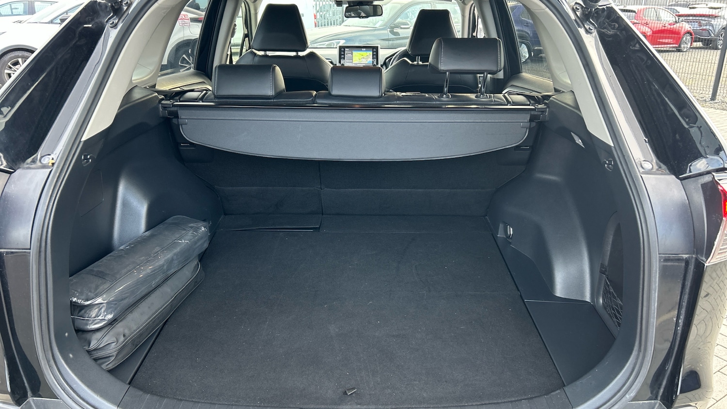 Used Toyota RAV4 2020 for sale - 76539235: Photo 14