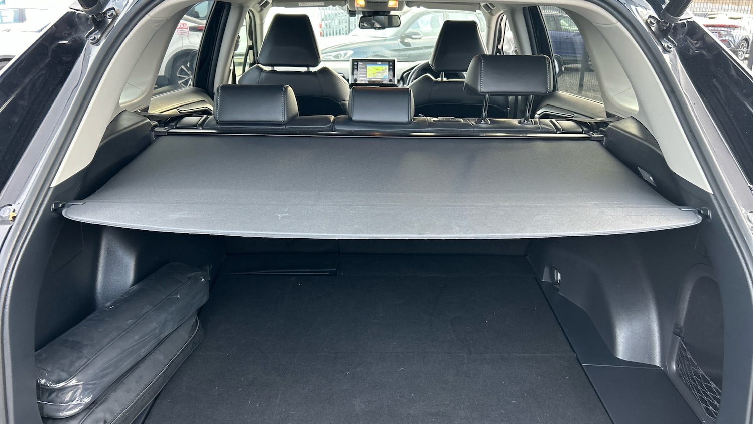 Used Toyota RAV4 2020 for sale - 76539235: Photo 25