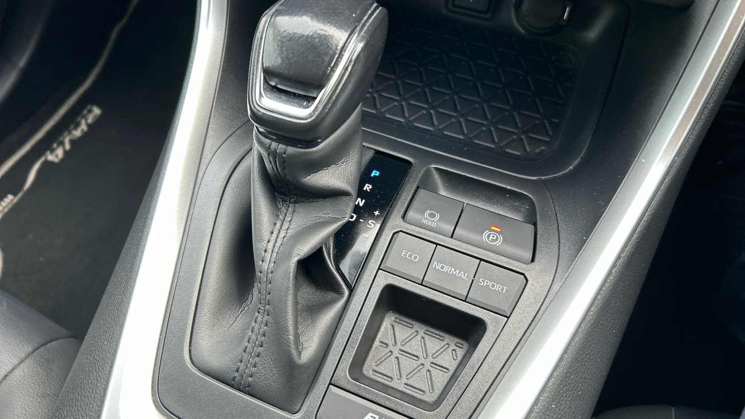 Used Toyota RAV4 2020 for sale - 76539235: Photo 33