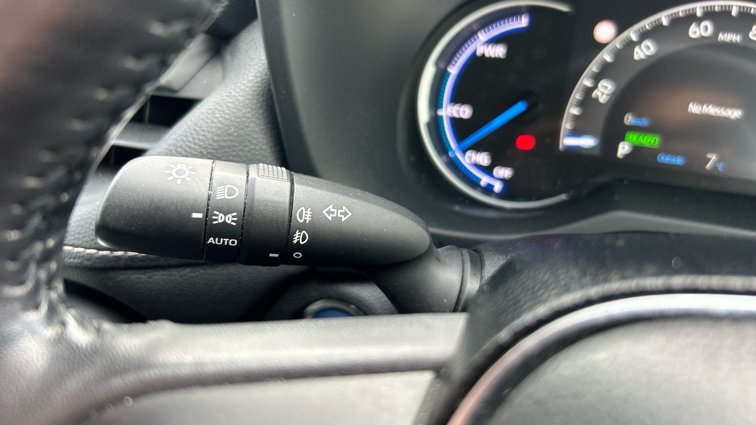 Used Toyota RAV4 2020 for sale - 76539235: Photo 40