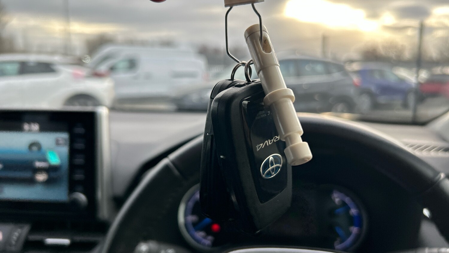 Used Toyota RAV4 2020 for sale - 76539235: Photo 45