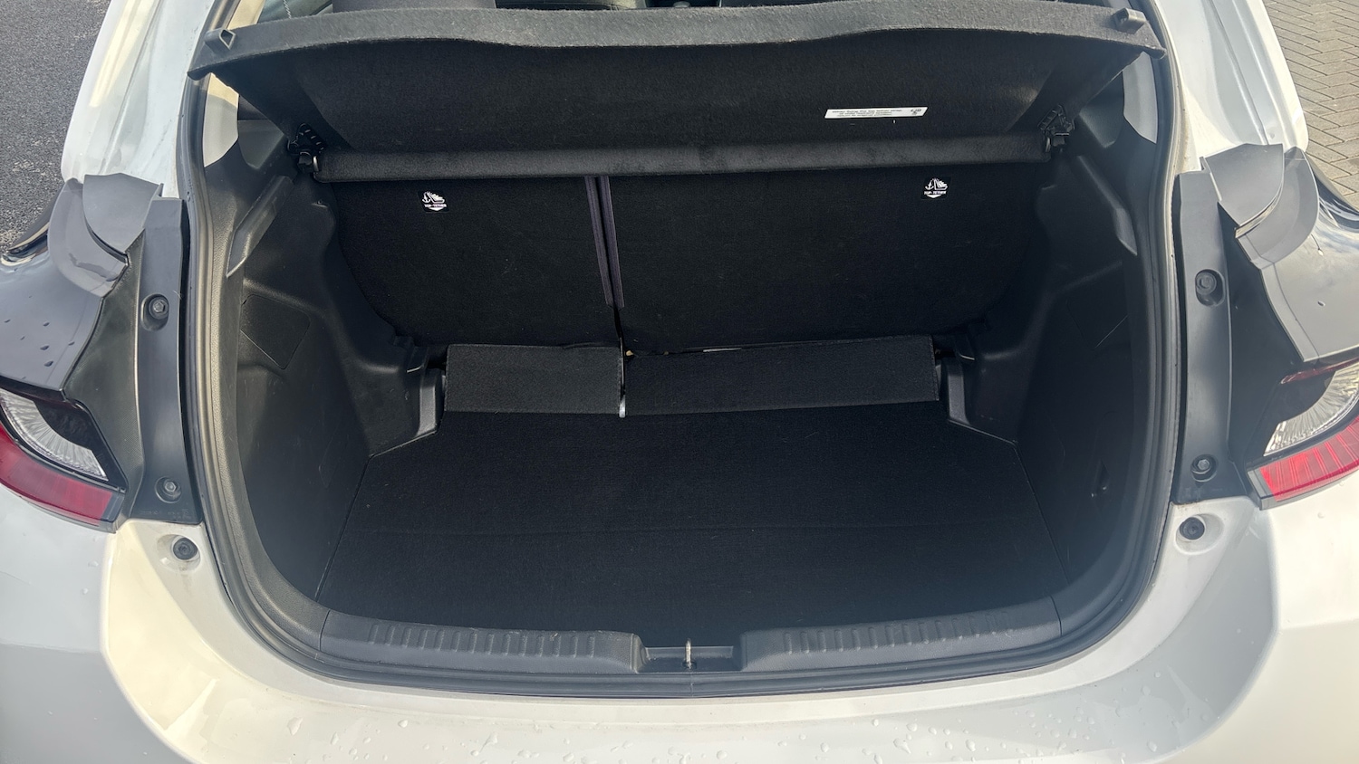 Used Toyota Yaris 2021 for sale - 77883793: Photo 14