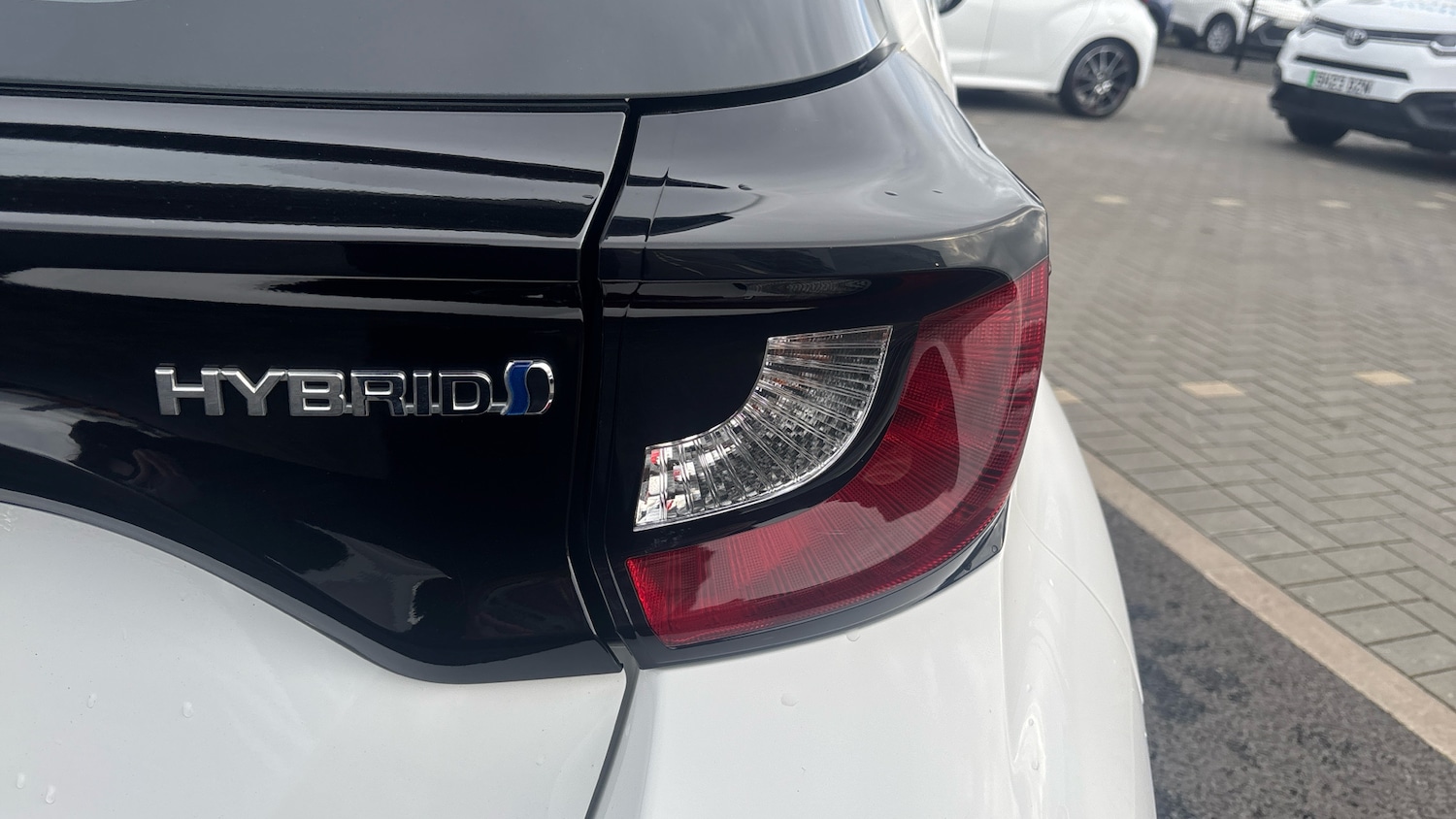 Used Toyota Yaris 2021 for sale - 77883793: Photo 34