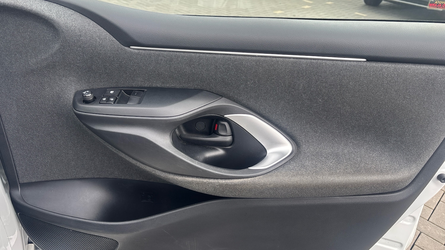 Used Toyota Yaris 2021 for sale - 77883793: Photo 36