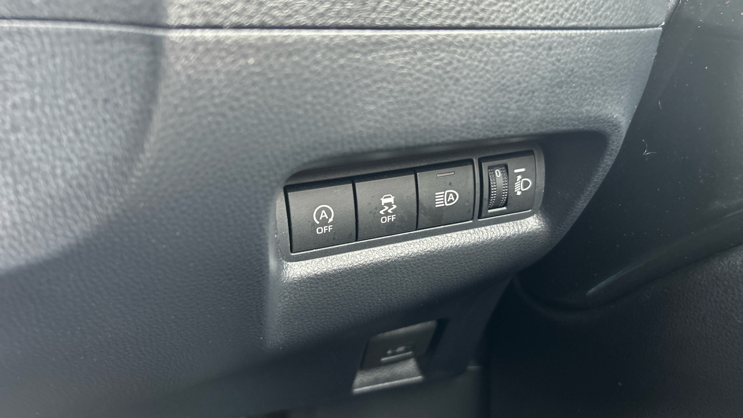 Used Toyota Aygo X 2022 for sale - 77637952: Photo 28