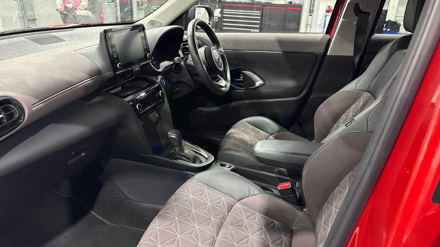 Used Toyota Yaris Cross 2023 for sale - 77125027: Photo 10