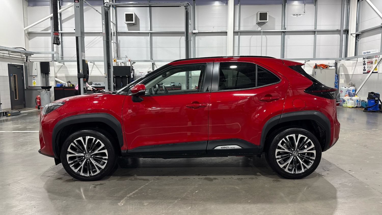 Used Toyota Yaris Cross 2023 for sale - 77125027: Photo 17