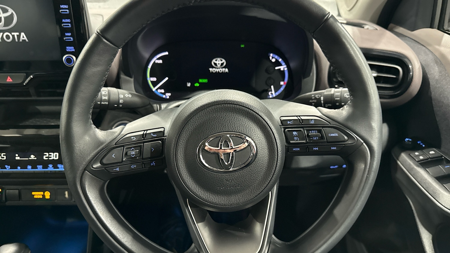 Used Toyota Yaris Cross 2023 for sale - 77125027: Photo 8