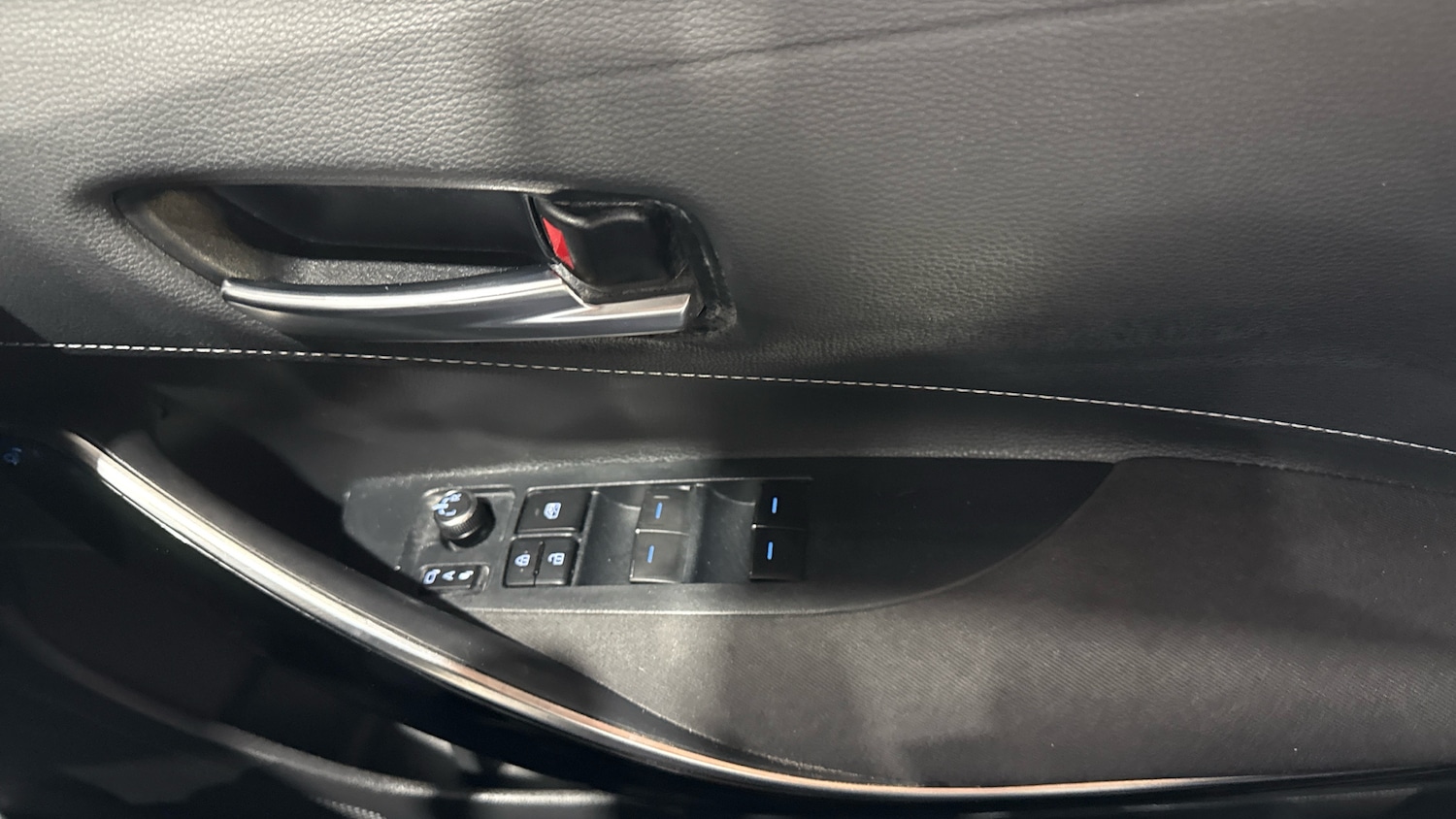 Used Toyota Corolla 2020 for sale - 76625628: Photo 30