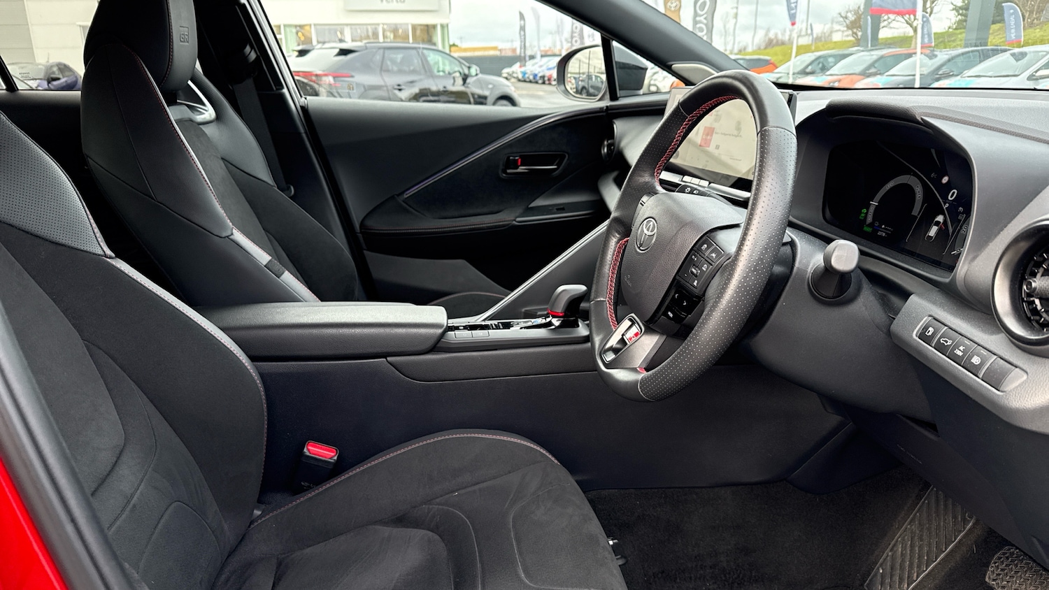 Used Toyota C-HR 2024 for sale - 77733013: Photo 11