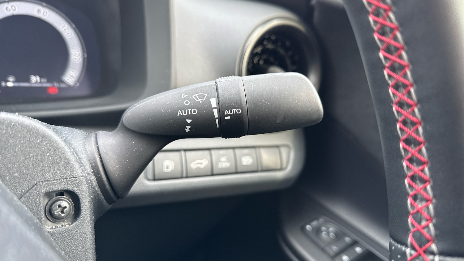 Used Toyota C-HR 2024 for sale - 77733013: Photo 43