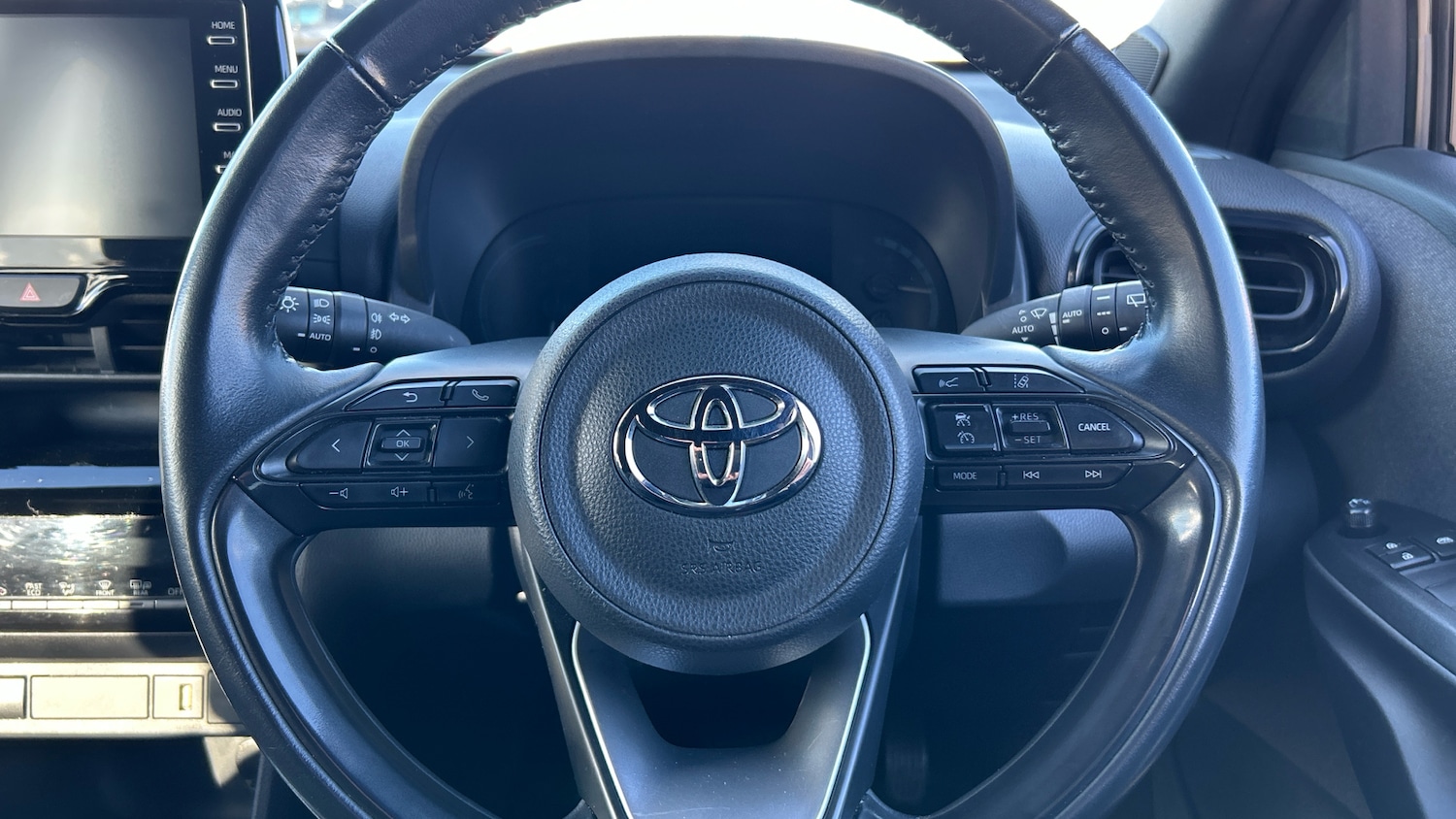 Used Toyota Yaris Cross 2021 for sale - 76374596: Photo 8