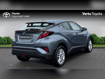 Used Toyota C-HR 2023 for sale - 79251815: Photo