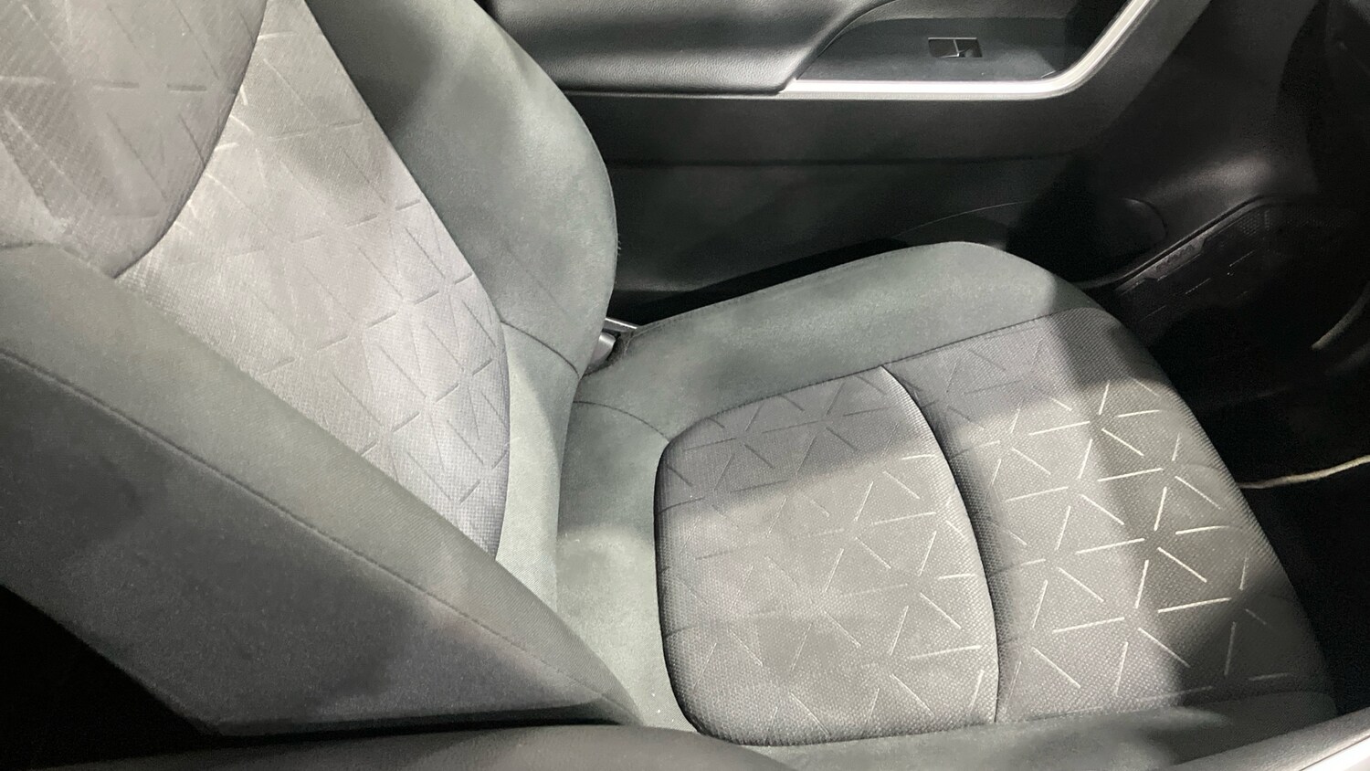 Used Toyota RAV4 2021 for sale - 77568315: Photo 34