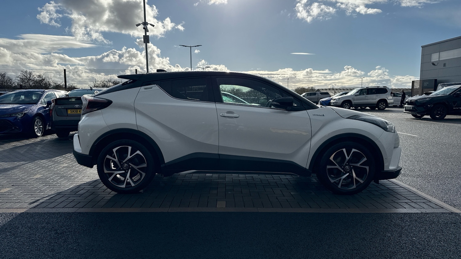 Used Toyota C-HR 2017 for sale - 76321674: Photo 16