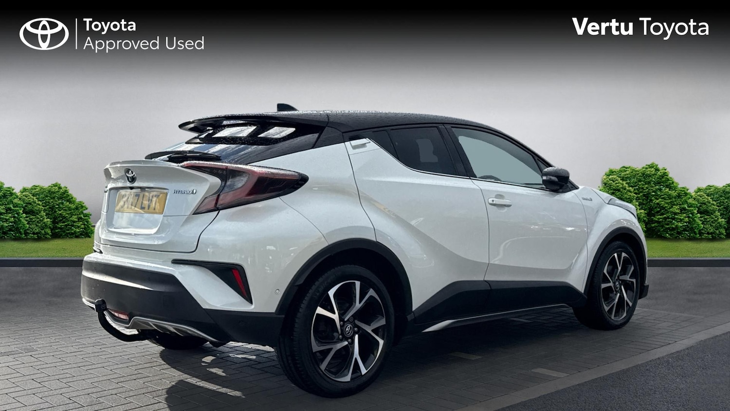 Used Toyota C-HR 2017 for sale - 76321674: Photo 2