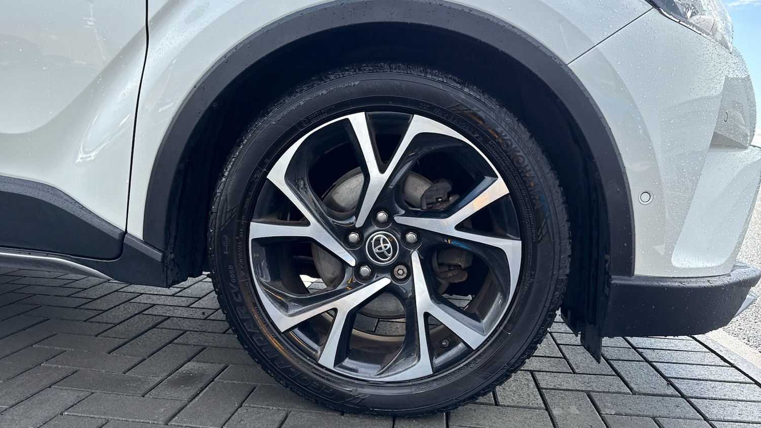 Used Toyota C-HR 2017 for sale - 76321674: Photo 47