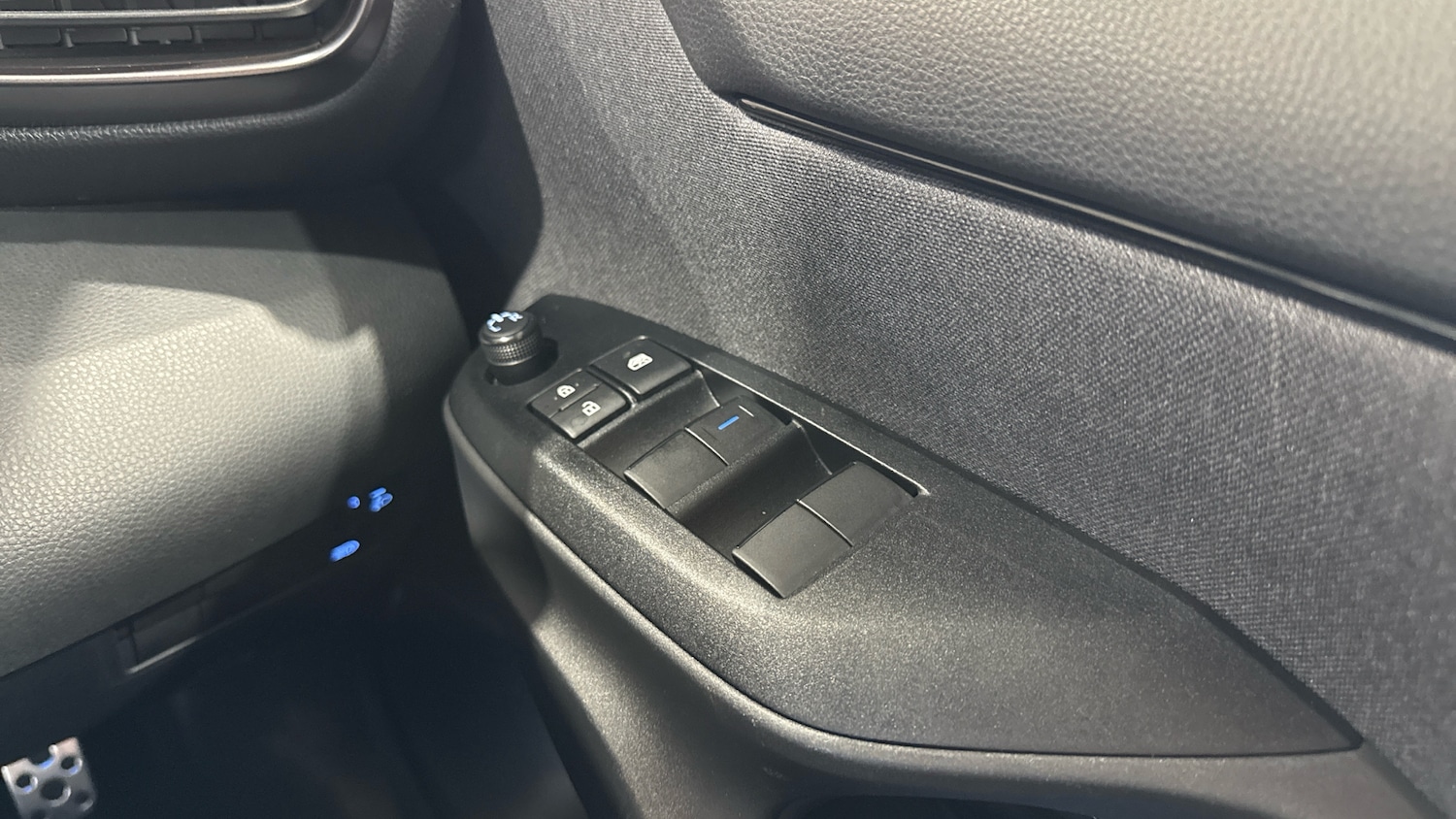 Used Toyota Yaris 2023 for sale - 76541292: Photo 22