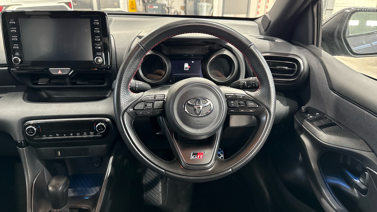 Used Toyota Yaris 2023 for sale - 76541292: Photo 6