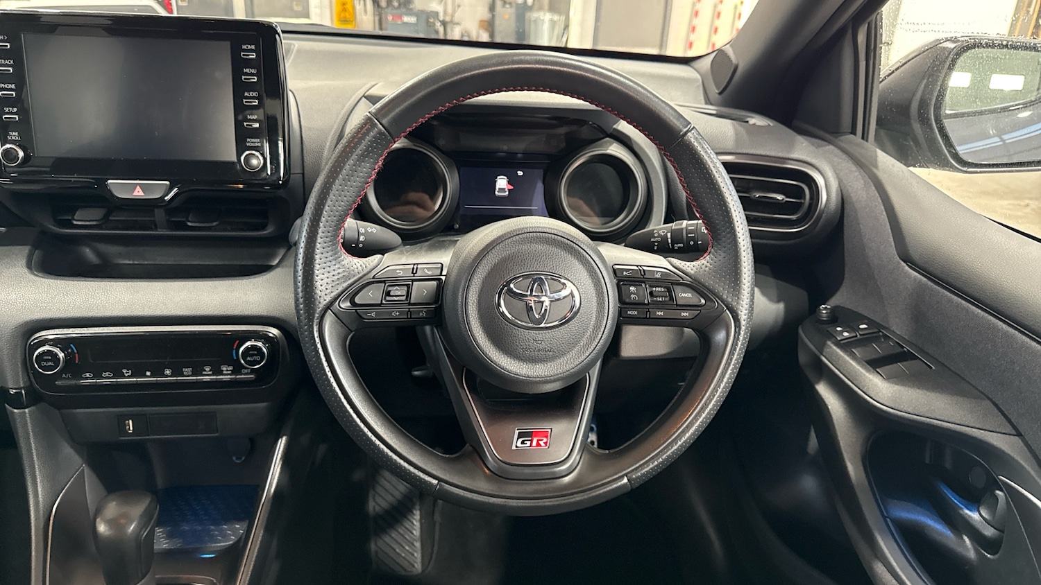 Used Toyota Yaris 2023 for sale - 76541292: Photo 8