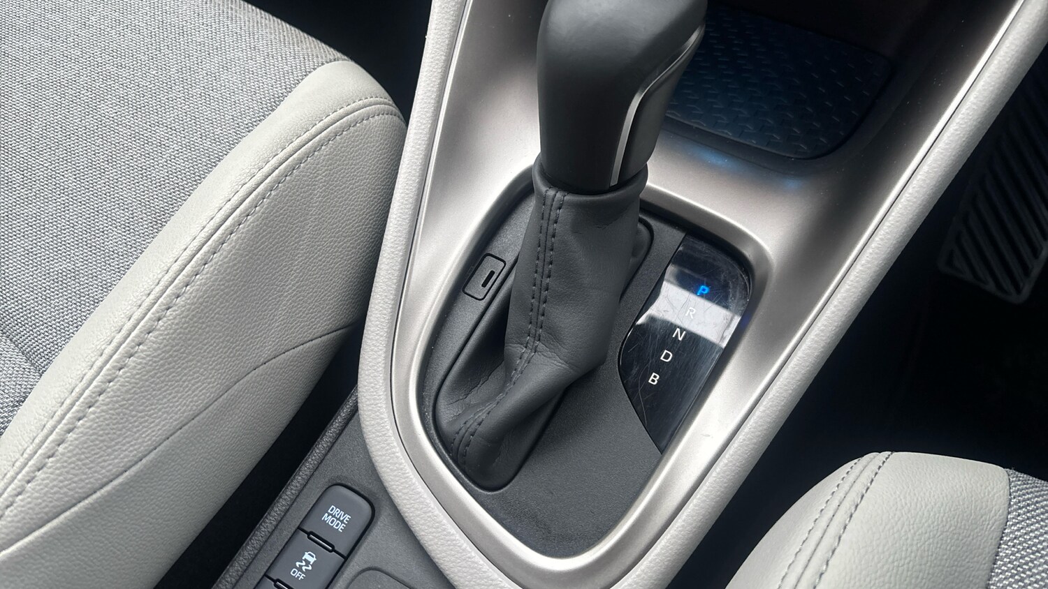 Used Toyota Yaris 2023 for sale - 77873159: Photo 20