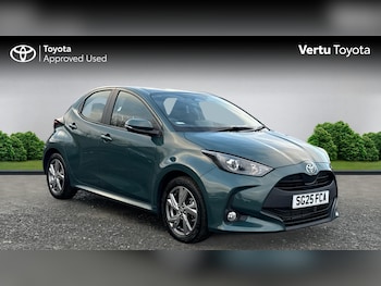 2025 (25) - 1.5 Hybrid Icon 5dr CVT Hybrid Hatchback