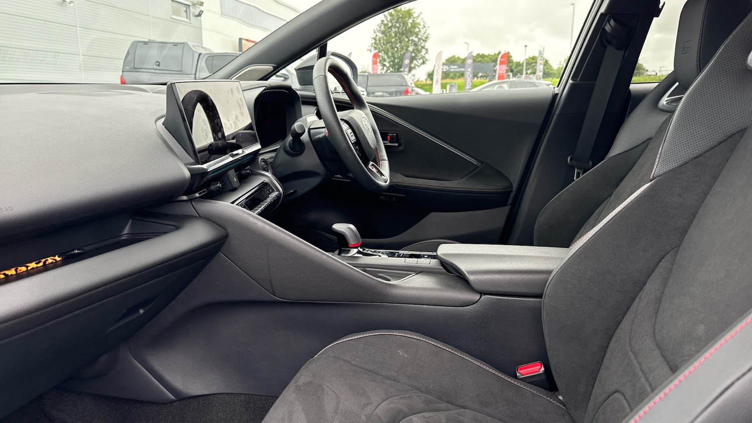 Used Toyota C-HR 2025 for sale - 76578464: Photo 10