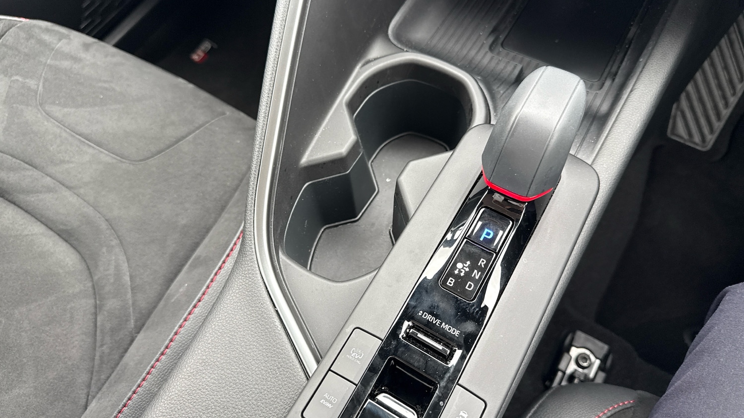 Used Toyota C-HR 2025 for sale - 76578464: Photo 29