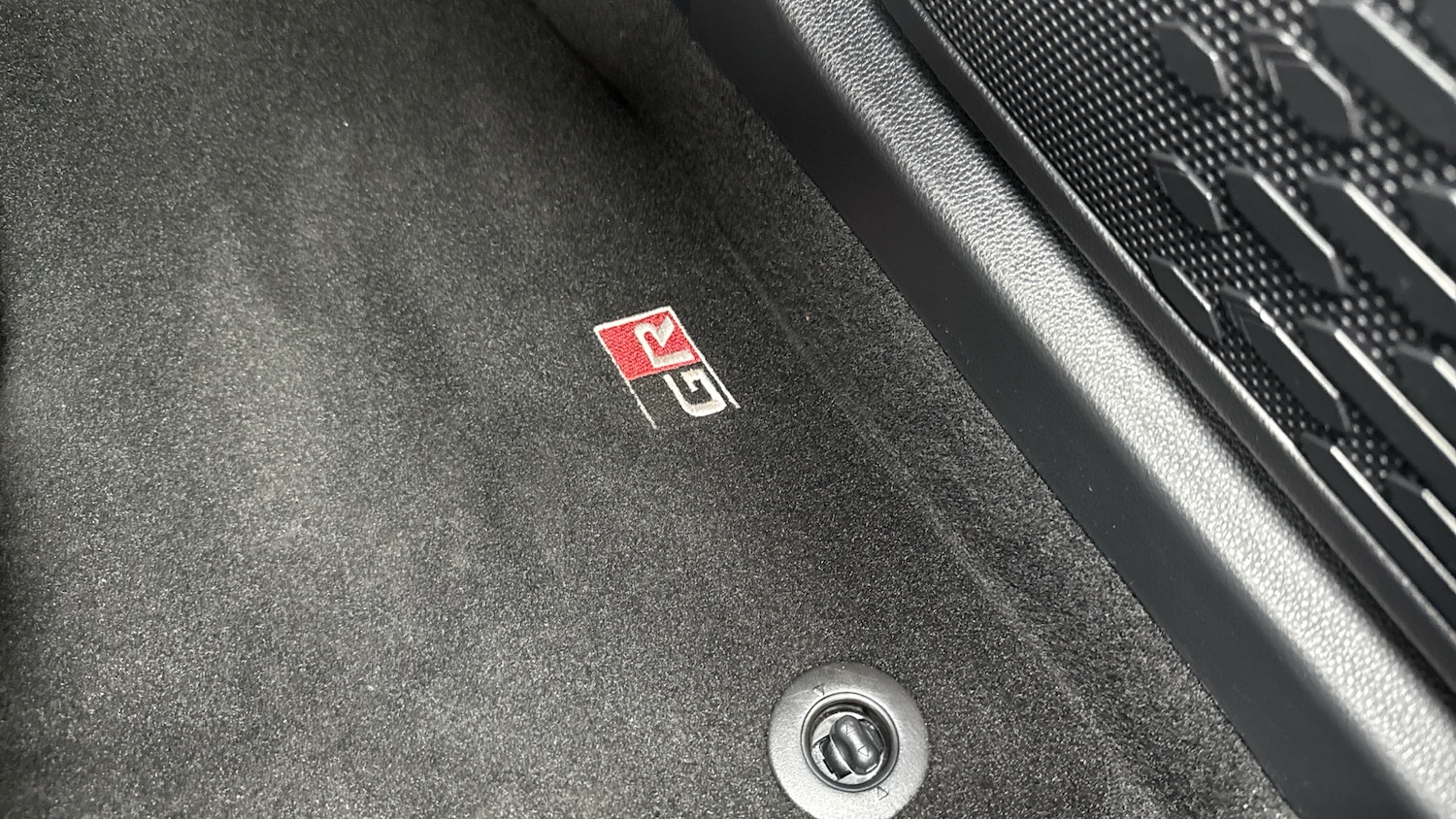 Used Toyota C-HR 2025 for sale - 76578464: Photo 39