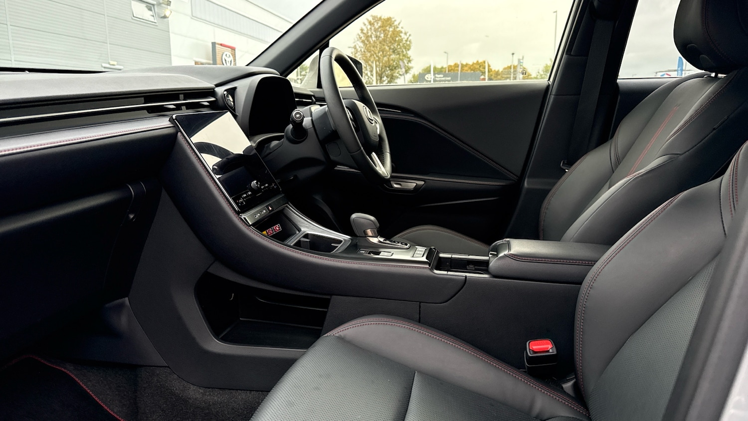 Used Lexus LBX 2024 for sale - 76117304: Photo 10