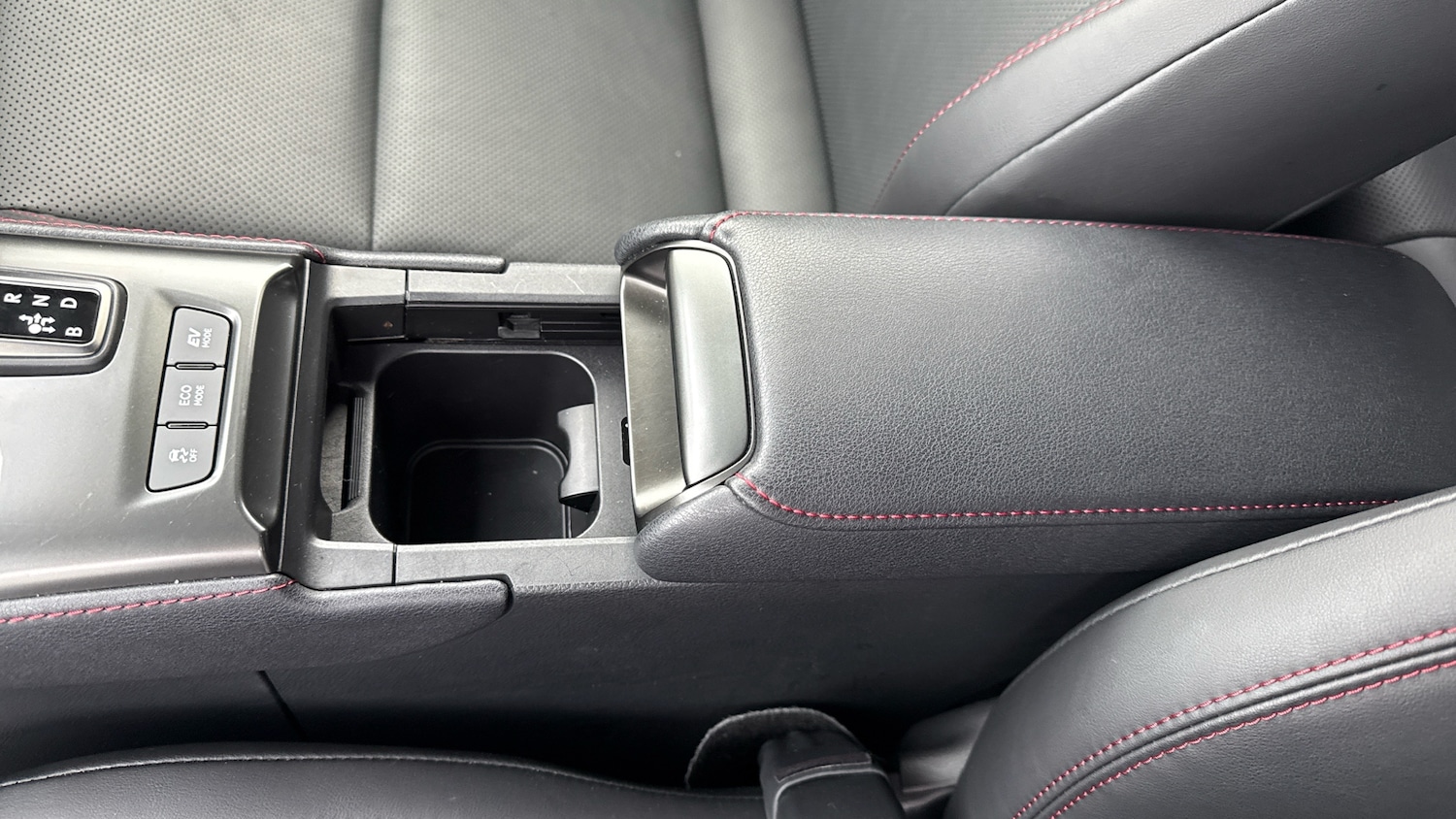 Used Lexus LBX 2024 for sale - 76117304: Photo 29