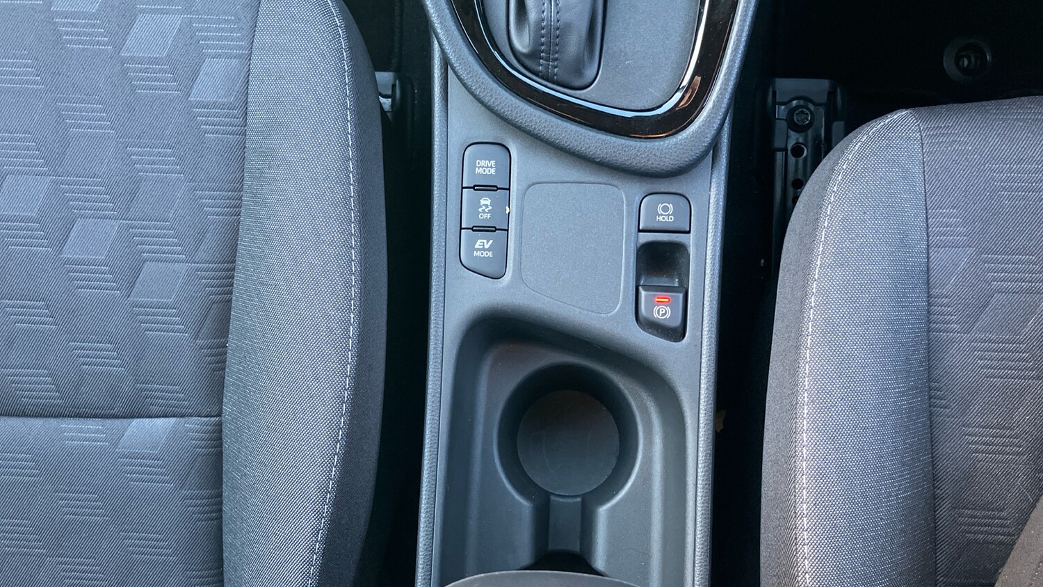 Used Toyota Yaris 2025 for sale - 76547592: Photo 24