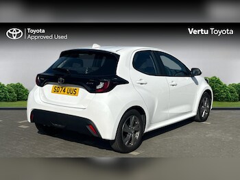 Used Toyota Yaris 2024 for sale - 78843658: Photo